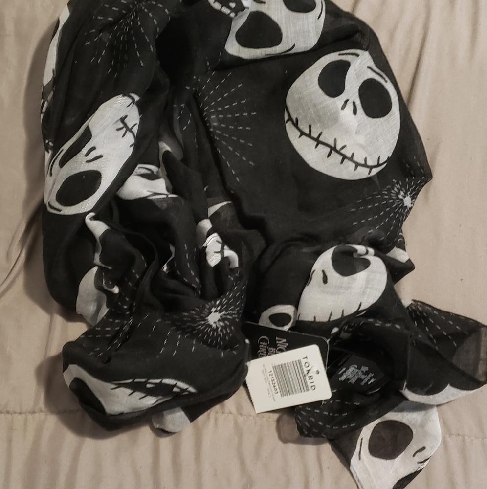 🌞2/$20🌞 Torrid NBC scarf